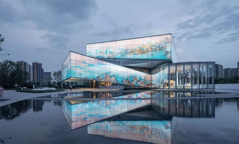Glass-Wall-Transparent-Screens
