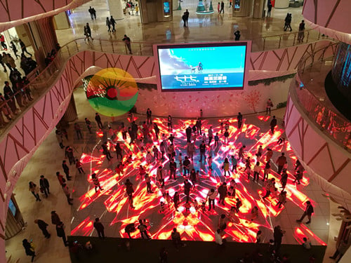 led-dance-floor-in-the-shopping-mall