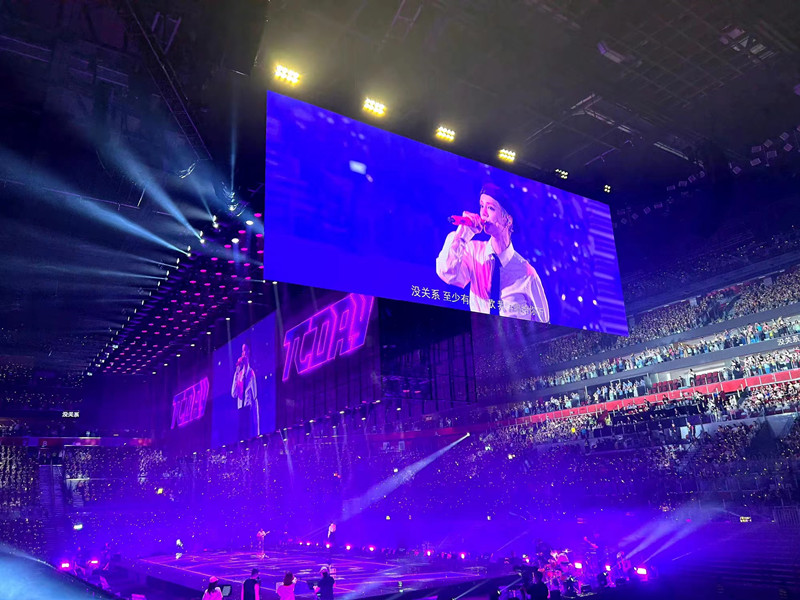transparent led wall in concert (2)