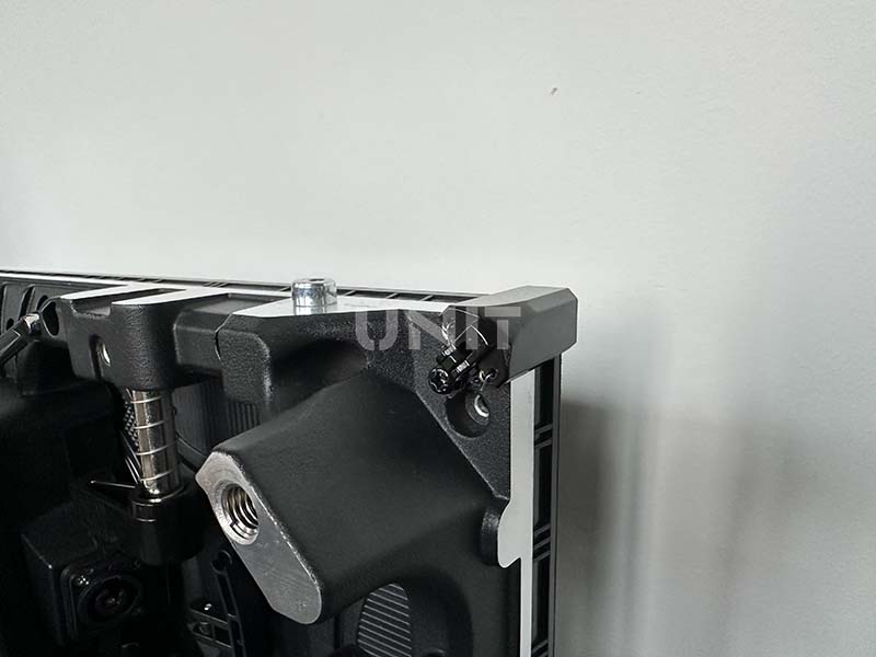 fast lock & corner