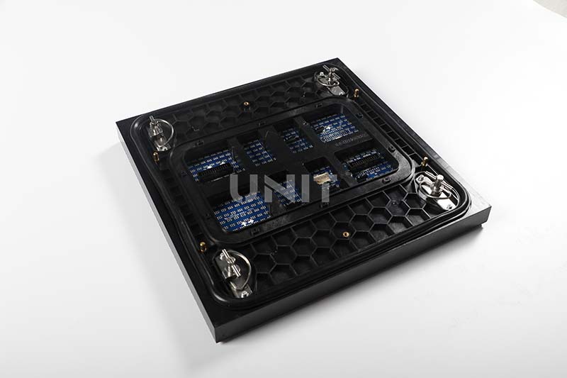 DIP P8 LED display module (1)