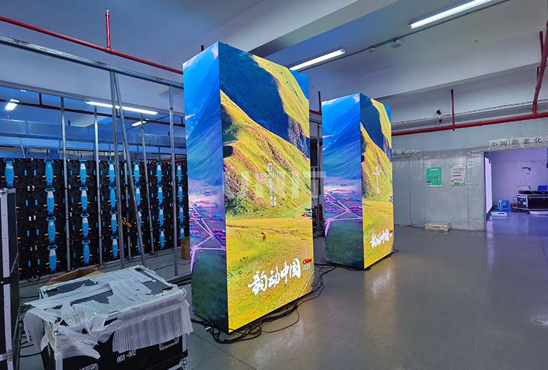 p2.5mm pillar LED display (2)