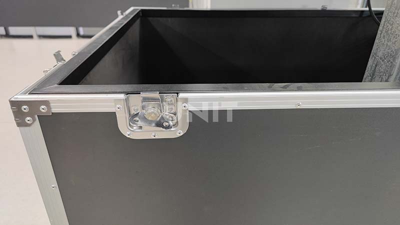 ML10 LED trailer flight case (1)