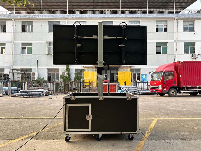 ML10 mobile LED screen trailer-back view