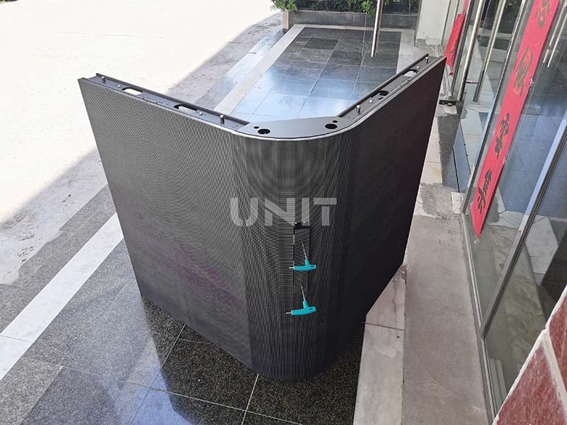 OF800 3D LED billboard - front view