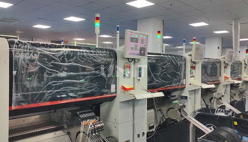 attach LED lamps for LED screen module