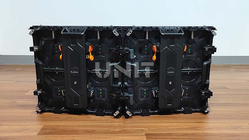 concave-screen-back view