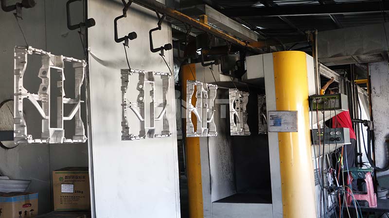LED cabinet production line (3)