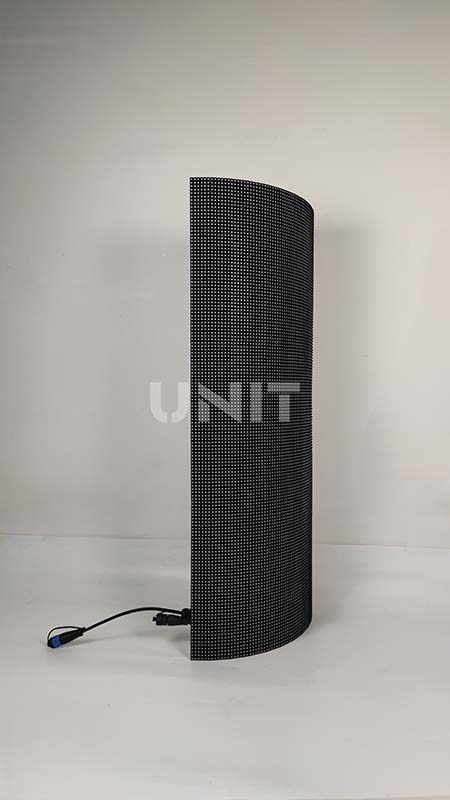 EV960 curved LED display