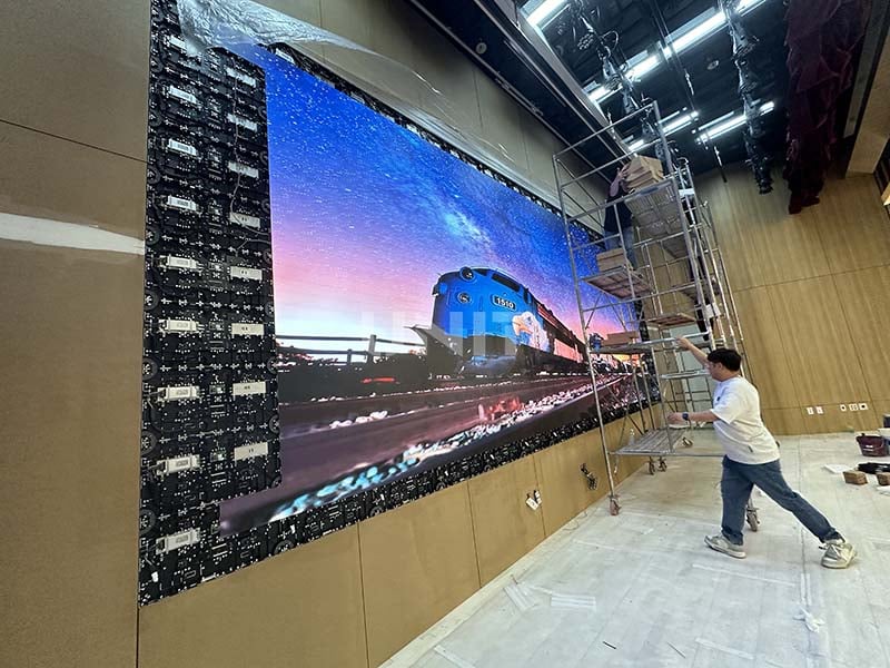 MA600 LED display installation