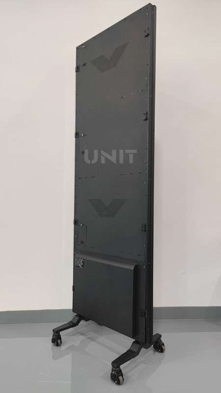 LC60S Banner Back and Side View