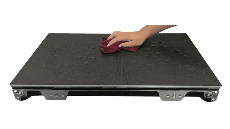 Common Mistakes When Cleaning LED Screen