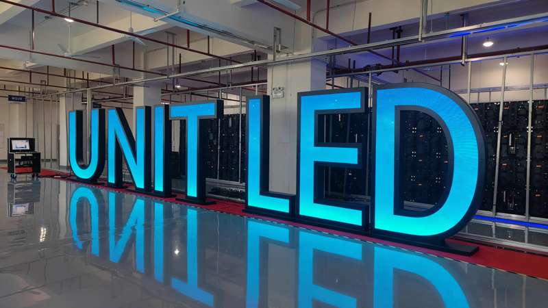UNIT Creative LED letter display