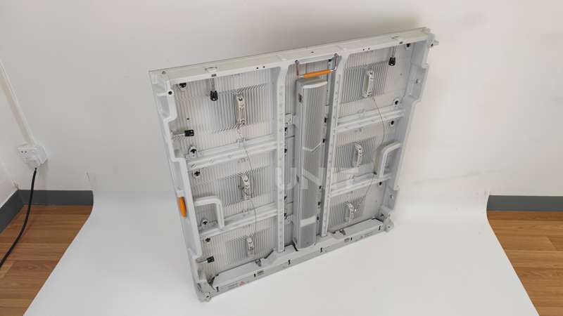 ES960 Back View 2