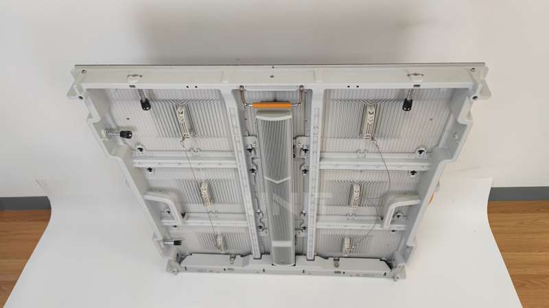 ES960 Back View 3
